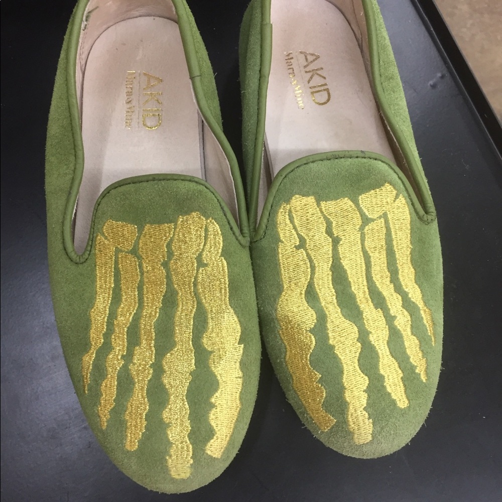 🎃 AKID + Anthro GreenGold Suede Loafer Size Child 13 Unisex Halloween Costum…